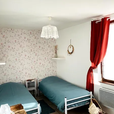 Les Copains A Bord - D'hotes Et Roulottes Panzió 2*