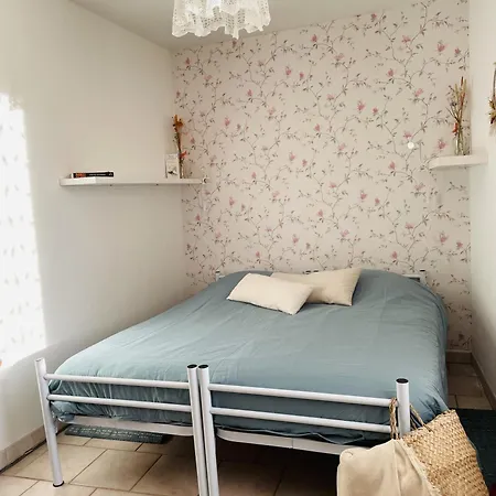 Panzió Les Copains A Bord - D'hotes Et Roulottes