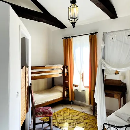 Les Copains A Bord 2* Saint-Julien-d'Arpaon