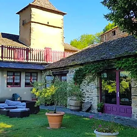 Les Copains A Bord - D'hotes Et Roulottes 2* Saint-Julien-d'Arpaon