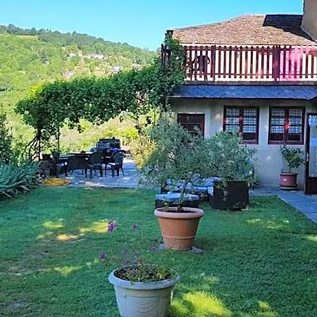 Les Copains A Bord - D'hotes Et Roulottes Bed and breakfast 2*