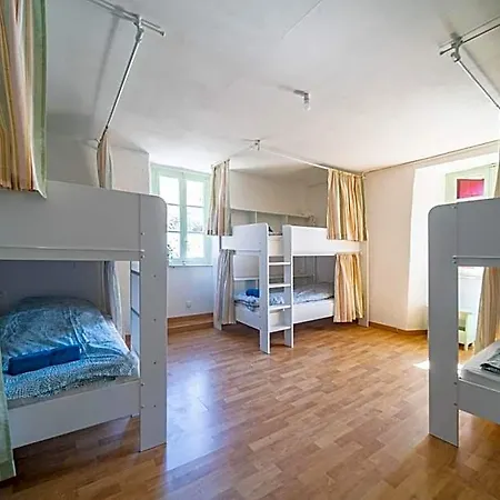 Bed and breakfast Les Copains A Bord - D'hotes Et Roulottes Saint-Julien-d'Arpaon