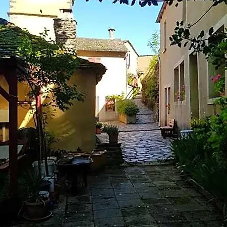 Bed and breakfast Les Copains A Bord - D'hotes Et Roulottes Saint-Julien-d'Arpaon