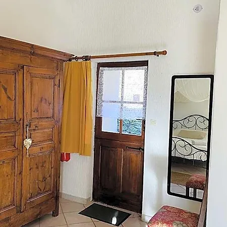 Bed and breakfast Les Copains A Bord - D'hotes Et Roulottes 2*
