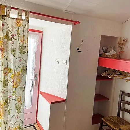 Les Copains A Bord - D'hotes Et Roulottes Bed and breakfast Saint-Julien-d'Arpaon